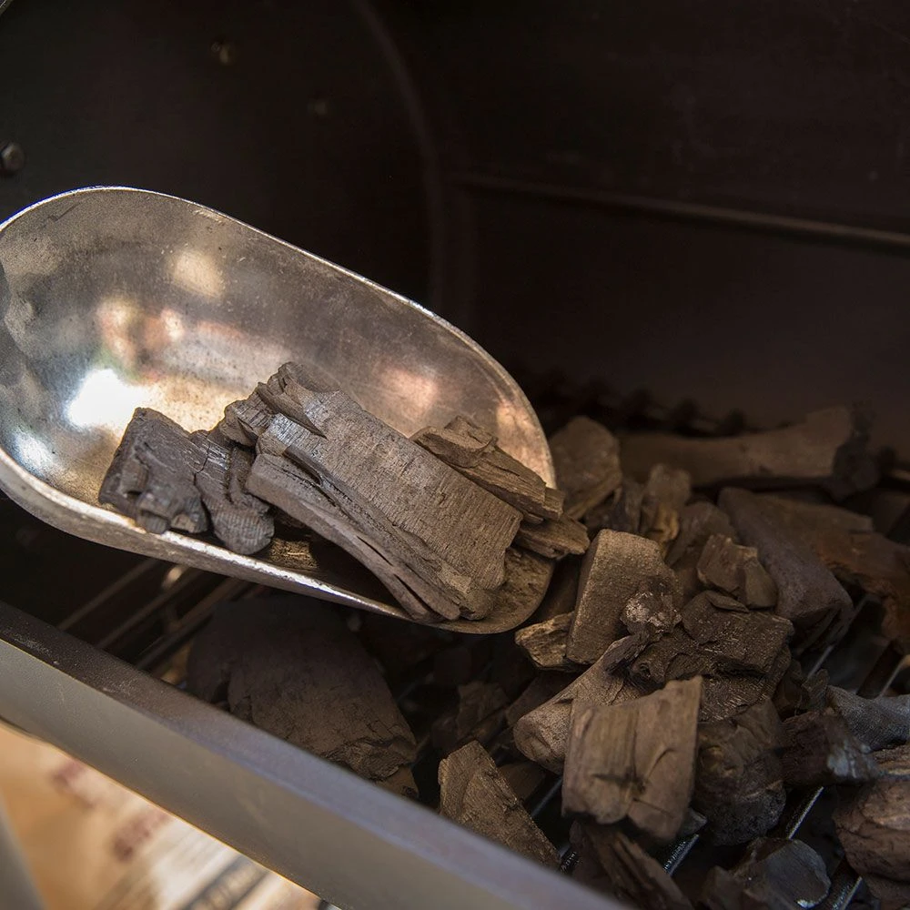 Broil King 948050 Regal Grill 500 Charcoal Smoker, 32-Inches 6 Broil King 948050 Regal Grill 500 Charcoal Smoker, 32-Inches - Image 4